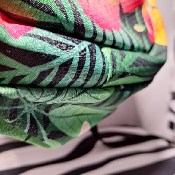 Vibedration Hydration Backpack w/o bladder - Tropical - Used - Picture 7 of 13